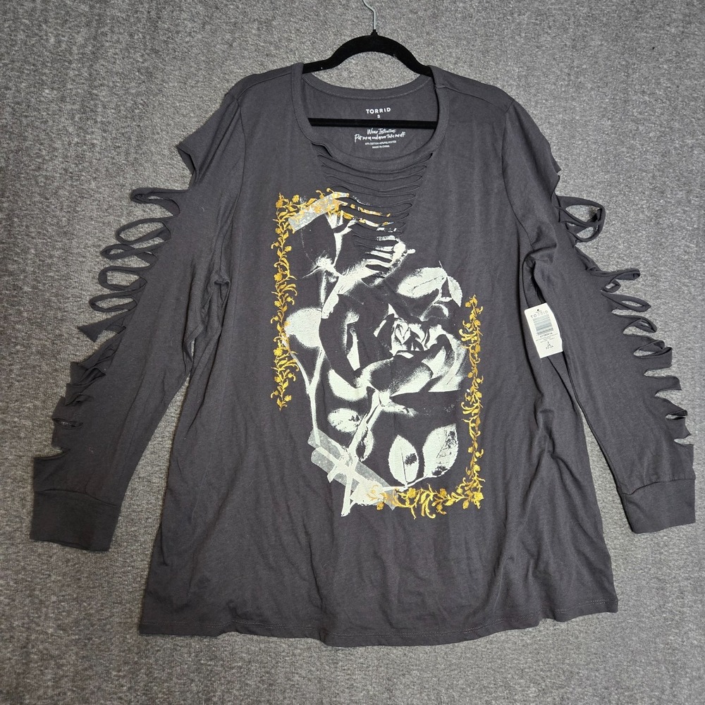 BNWT TORRID PLUS SIZE 3(22/24) ROSE GRAPHIC SLASHED LONG SLEEVE CHARCOAL T-SHIRT